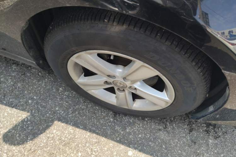 Used Toyota Reiz 2013 2.5V Elite Edition Right Front Wheel Hub