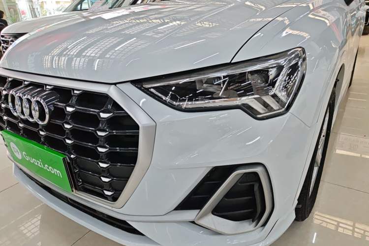 Used Audi Q3 2019 35 TFSI Advanced Dynamic Edition
