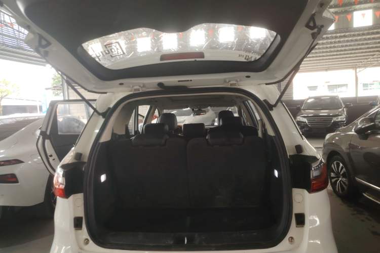 Used BYD Song MAX 2017 1.5T Automatic Smart Connect Elite 7-Seater