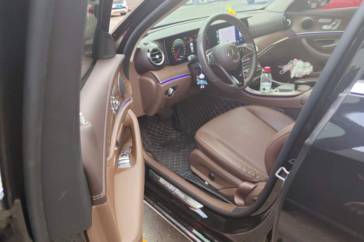 Used Mercedes-Benz E-Class 2023 Updated E 300 L Fashion Edition Driver Seat