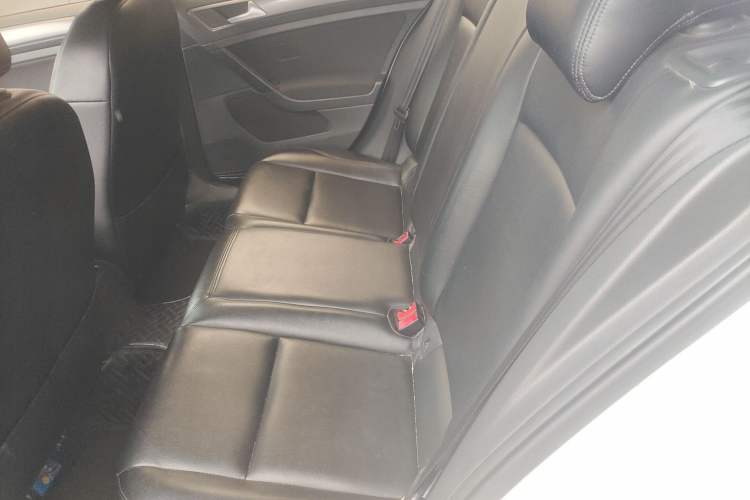 Used Volkswagen Golf 2016 1.6L Manual Fashion Edition Left Rear Seat