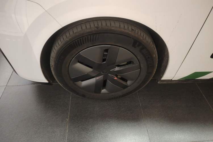 Used Li Auto MEGA 2024 Ultra Model Exterior 7