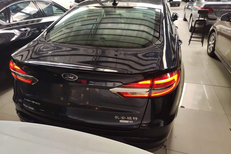Used Ford Mondeo 2018 EcoBoost 180 Smart Control Fashion Model China VI Standard Rear