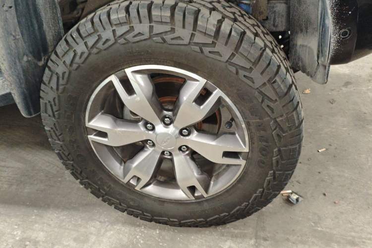 Used Ford Everest 2017 2.0T Gasoline Automatic 4x4 Flagship Edition 7 Seats