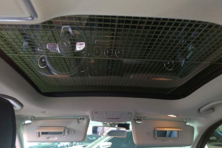 Used Mercedes-Benz C-Class 2020 C 260 L Sport Edition Headliner