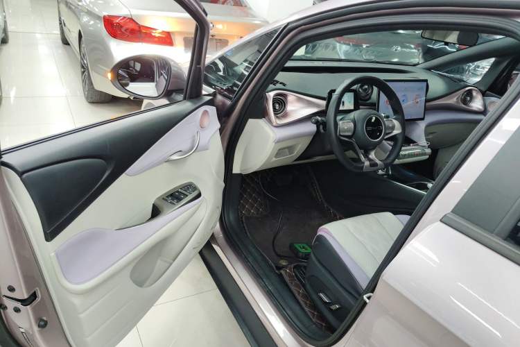 Used BYD Dolphin 2023 420 km Fashion Edition