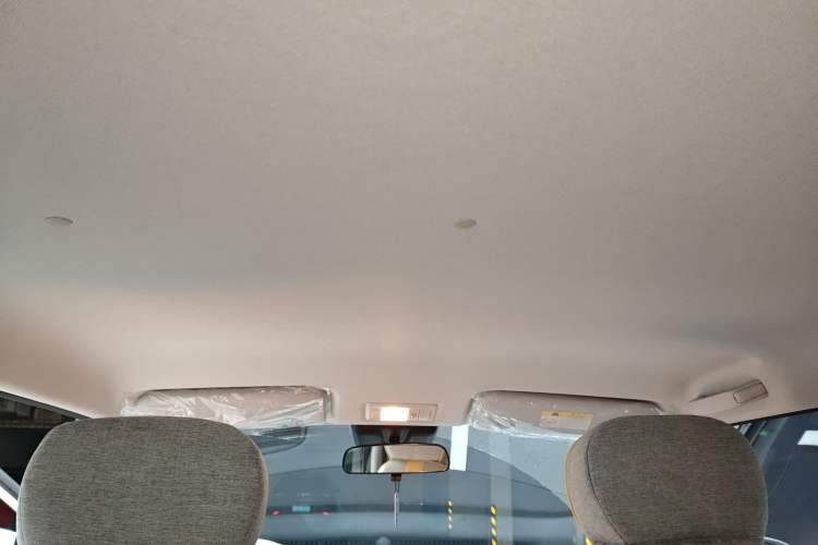 Used CHANGAN NEVO Lumin 2026 Model Treasure Edition 205km Passionate Beige Ningde Headliner