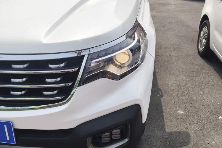 Used Kia Sportage R 2019 2.0L Automatic Smart Luxury Edition Left Front Headlight