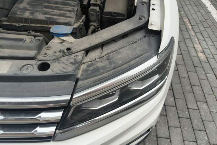 Used Volkswagen Tiguan L 2017 330TSI Automatic Two-Wheel Drive Flagship Edition Engine Bay Left