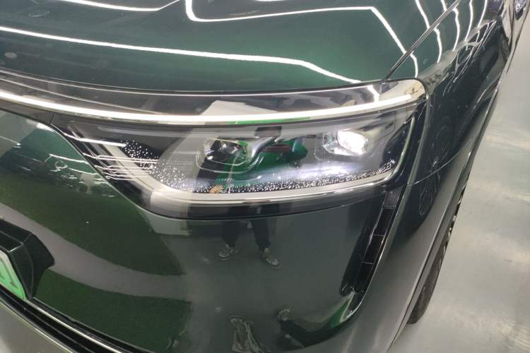 Used Hima AITO M8 2025 Extended-Range Ultra Version 53.4 kWh 6-Seater Edition