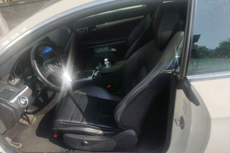 Used Mercedes-Benz E-Class 2010 E 260 CGI Coupe
