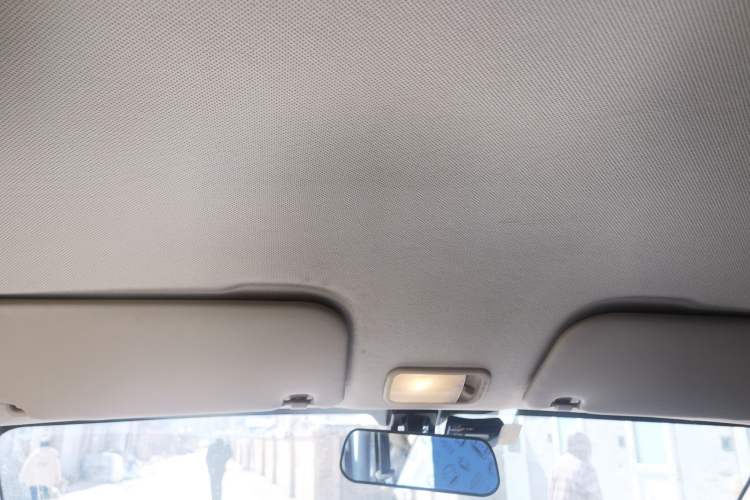 Used Wuling Hongguang V 2022 1.5L Jingqu Version Hydraulic Power Steering LAR Headliner