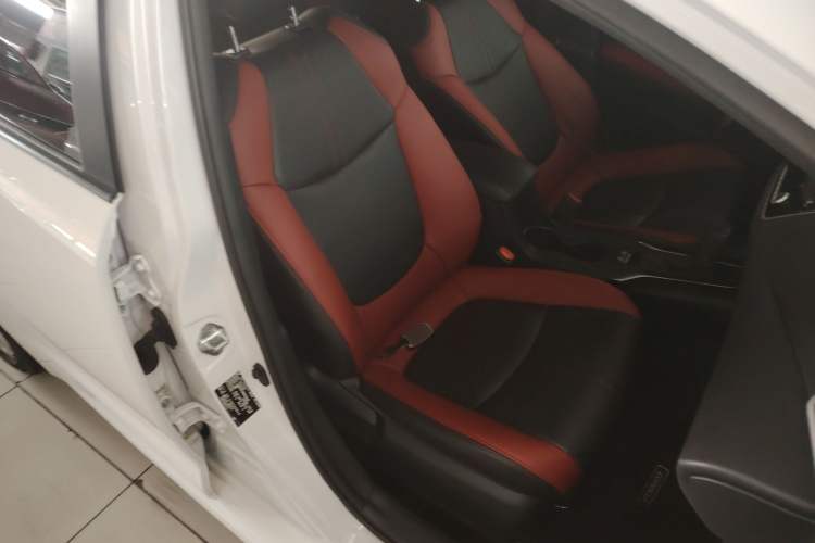 Used Toyota Corolla 2021 1.2T S-CVT Elite PLUS Edition Right Front Seat