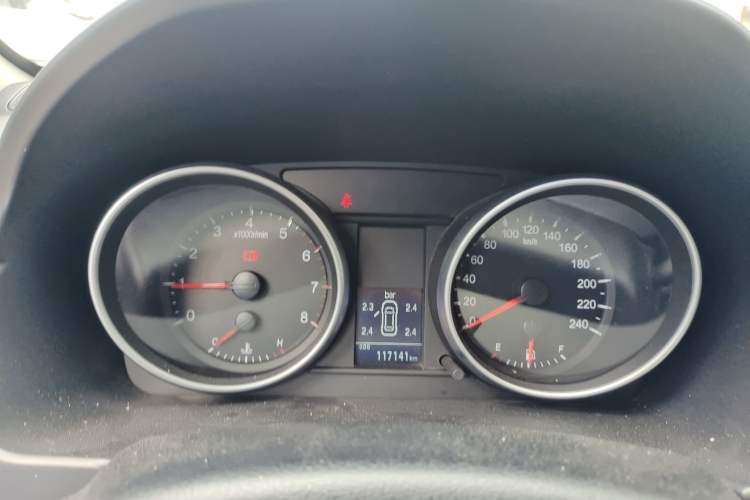 Used Haval H6 2015 Sport Edition 1.5T Manual Two-Wheel Drive Elite Model Instrument Cluster