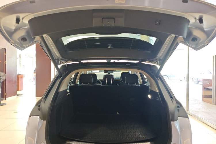 Used Lincoln Corsair 2023 2.0T Two-Wheel-Drive Luxury Edition