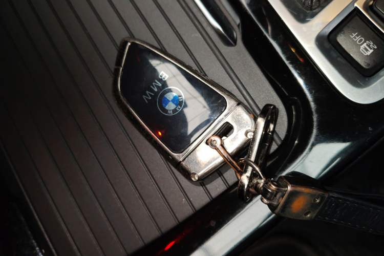 Used BMW 1 Series 2017 118i Sport Edition Vehicle Key