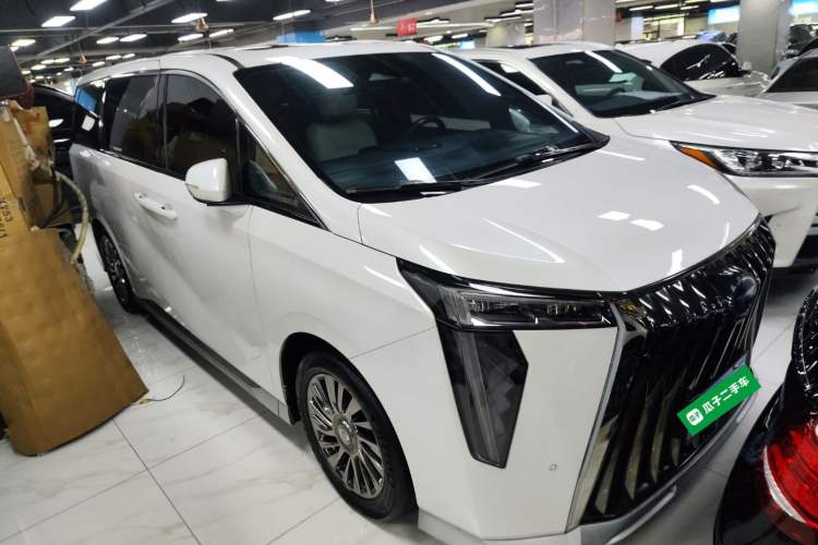 Used GAC Trumpchi M8 2023 Zongshi Series Dual-Motor YuZun Edition