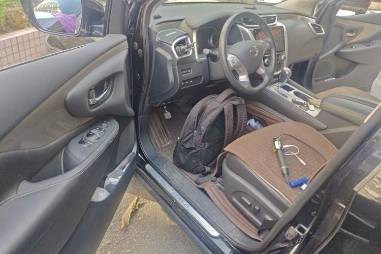 Used Nissan Murano 2019 2.5L XL Two-Wheel Drive Smart Connect Luxury Edition China VI Standard Driver Seat