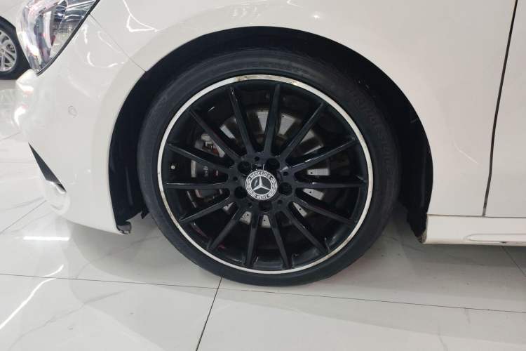 Used Mercedes-Benz CLA 2018 CLA 260 4MATIC Left Front Wheel Hub