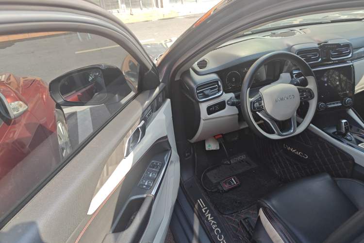 Used Lynk & Co 02 2019 High-Energy Edition 2.0T Automatic Two-Wheel Drive Shine Pro Edition China VI Standard