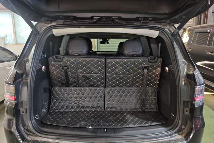 Used Jeep Grand Commander 2018 2.0T Four-Wheel Drive Smart Enjoyment Version China V Emission Standard