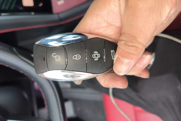 Used Hongqi H6 2024 2.0T ZhiMei Edition
