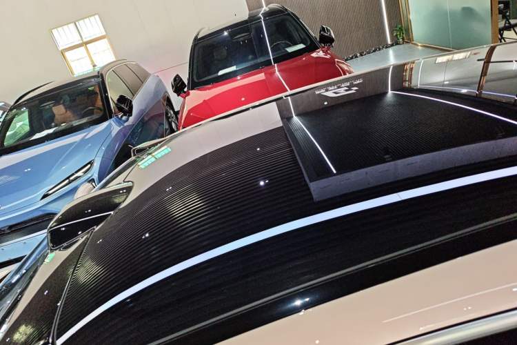 Used Nio ET5T 2025 75 kWh Touring Roof