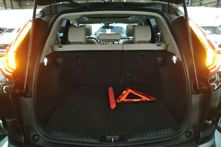 Used Honda CR-V 2021 240TURBO CVT 2WD Comfort Version Trunk