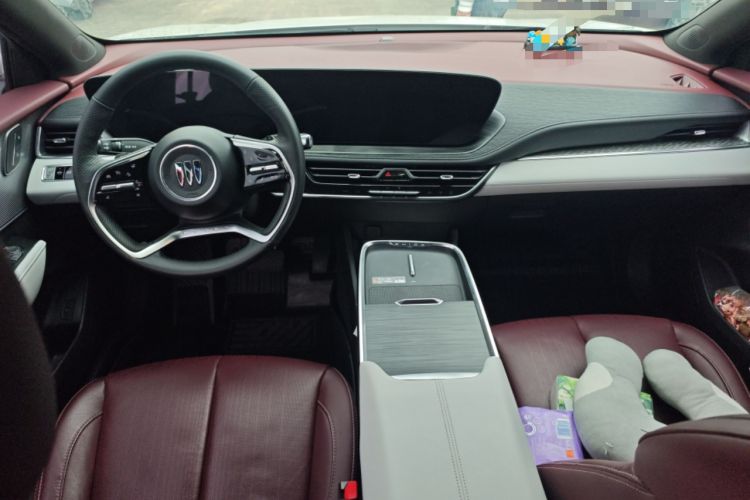 Used Buick LaCrosse 2023 28T Prestige Edition Center Console