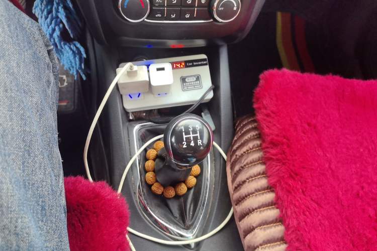 Used CHANGAN KAICHENG Oushang A600 2017 1.5L Manual Standard Edition Gear Lever