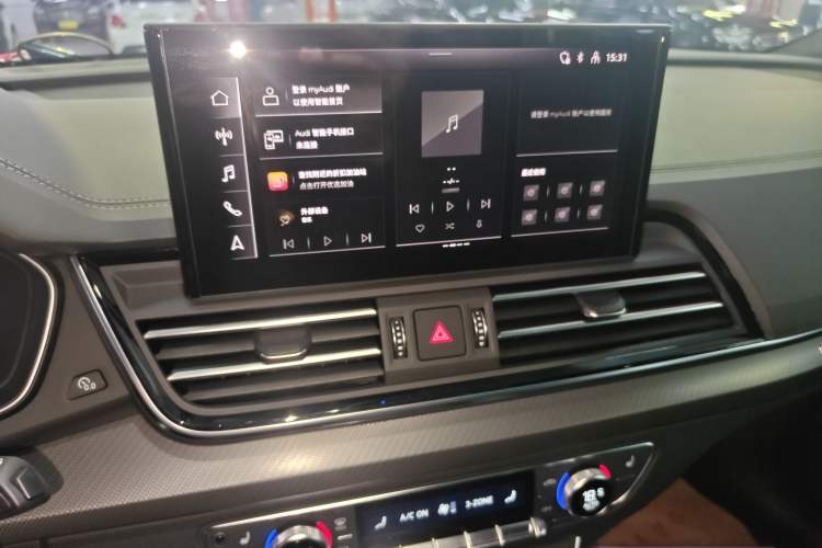 Used Audi Q5L 2023 45T Luxury Dynamic Model Audio And AC Panel