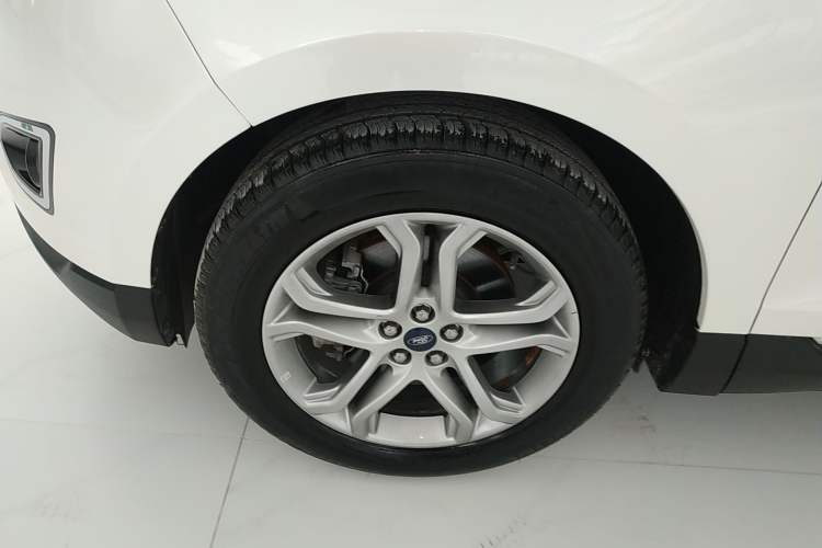 Used Ford Edge 2018 EcoBoost 245 Two-Wheel-Drive Titanium 7-Seater China VI Standard
