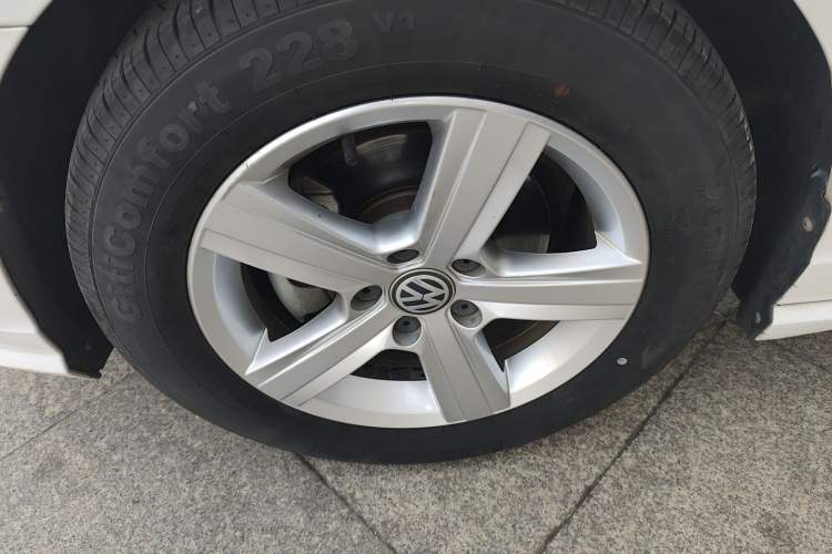 Used Volkswagen Lamando 2019 230TSI DSG Fashion Edition China V Standard