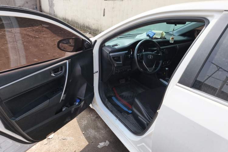 Used Toyota Corolla 2014 1.6L CVT GL-i Leather Edition
