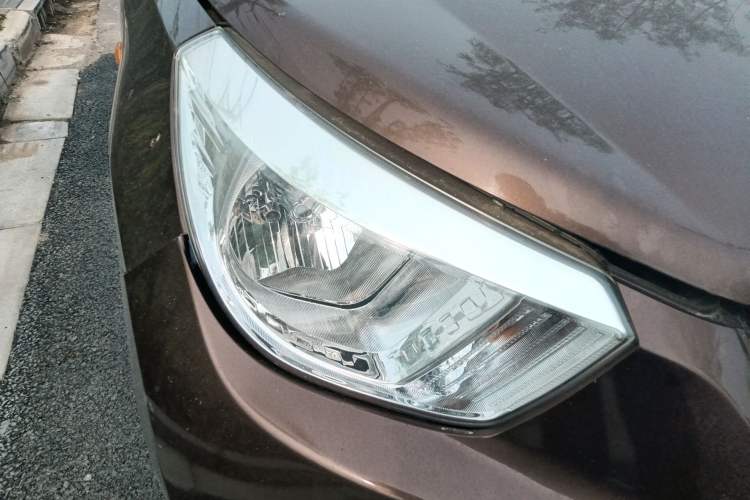 Used Venucia R30 2014 1.2L Manual Enjoyment Edition
