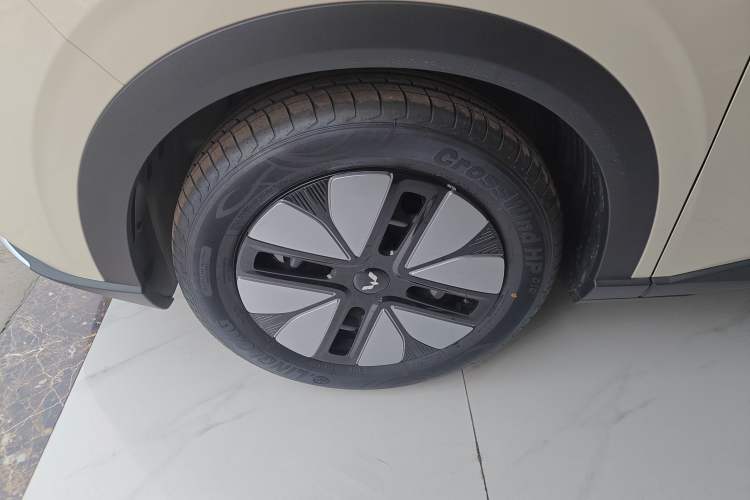 Used Wuling Bingo S 2025 Model 325km Deluxe Edition