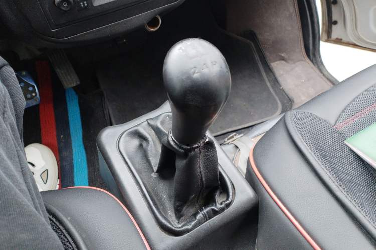 Used Wuling Zhiguang 2015 1.2L Practical LS-I Model Gear Lever