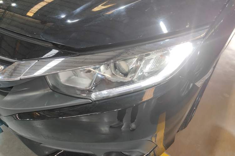 Used Honda Civic 2016 220TURBO CVT Luxury Edition
