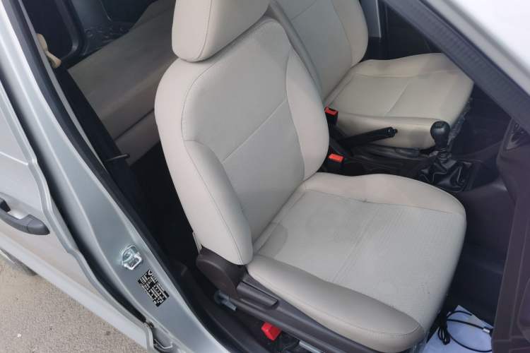 Used Wuling Hongguang V 2022 1.5L Jingqu Edition Electric-Assist LAR Right Front Seat