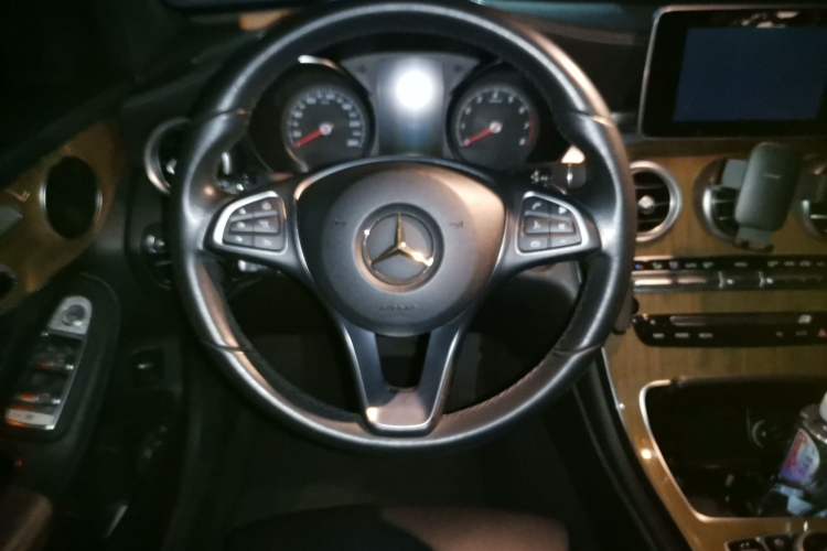 Used Mercedes-Benz GLC Coupe 2017 GLC 260 4MATIC Coupe SUV
