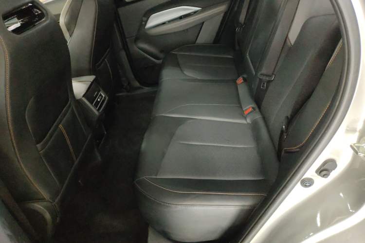 Used CHANGAN OSHAN Z6 2023 Blue Whale 1.5T DCT Smart Edition Left Rear Seat