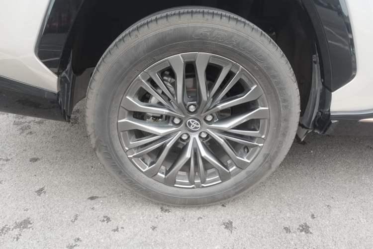 Used Toyota Wildlander 2024 2.0L CVT Two-Wheel Drive Luxury PLUS Edition