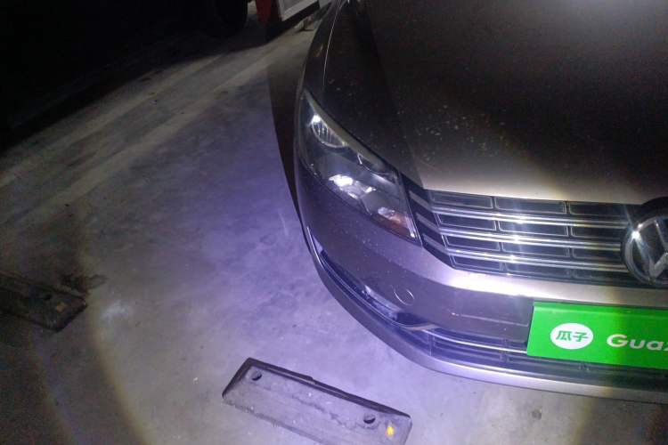 Used Volkswagen Passat 2011 1.8 TSI DSG Prestige Edition Right Front Headlight