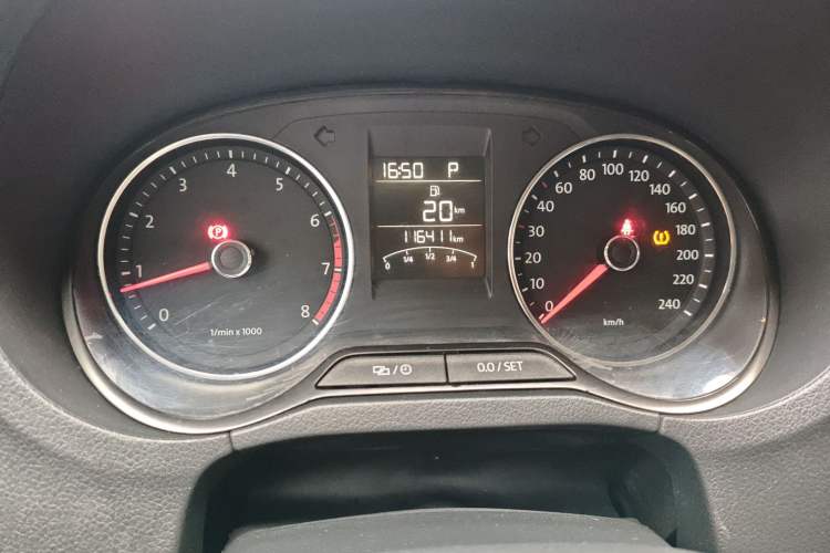 Used Volkswagen Polo 2014 1.6L Automatic Comfort Edition Instrument Cluster