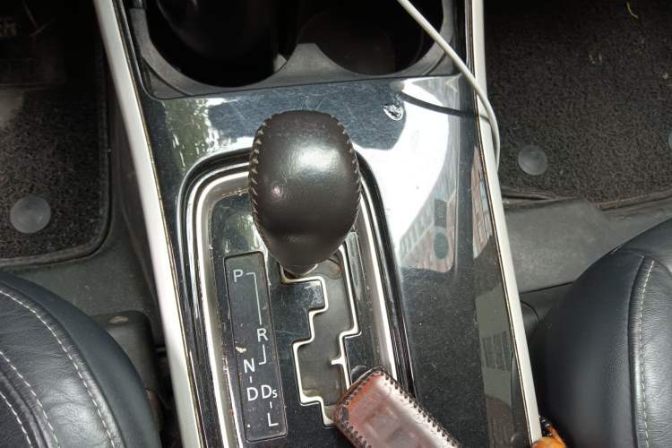 Used Mitsubishi Outlander 2019 2.0L Two-Wheel Drive Comfort Edition 5 Seats China V Standard Gear Lever