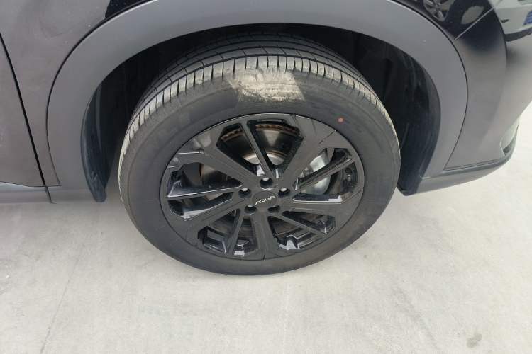 Used Dongfeng Aeolus Huge 2025 Mach Power 1.5T Luxury Version Right Rear Wheel Hub