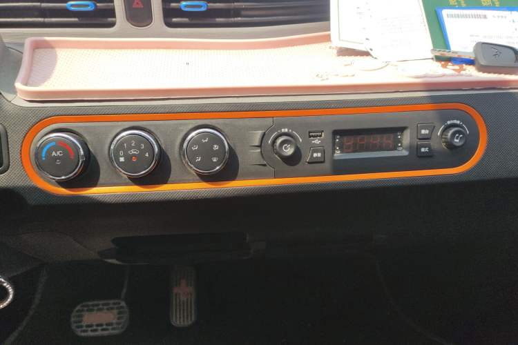 Used Wuling Hongguang MINIEV 2020 Lite Version Lithium Iron Phosphate
