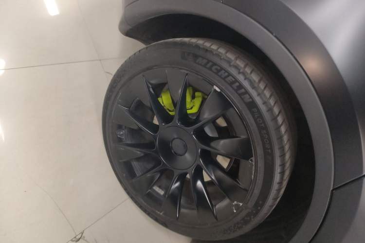 Used Tesla Model Y 2022 Rear-Wheel-Drive Version
