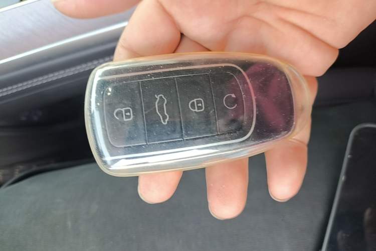 Used Chery Tiggo 9 C-DM 2025 1.5T 106KM Ultra-Comfort Edition 5 Seats Lithium-NMC Vehicle Key