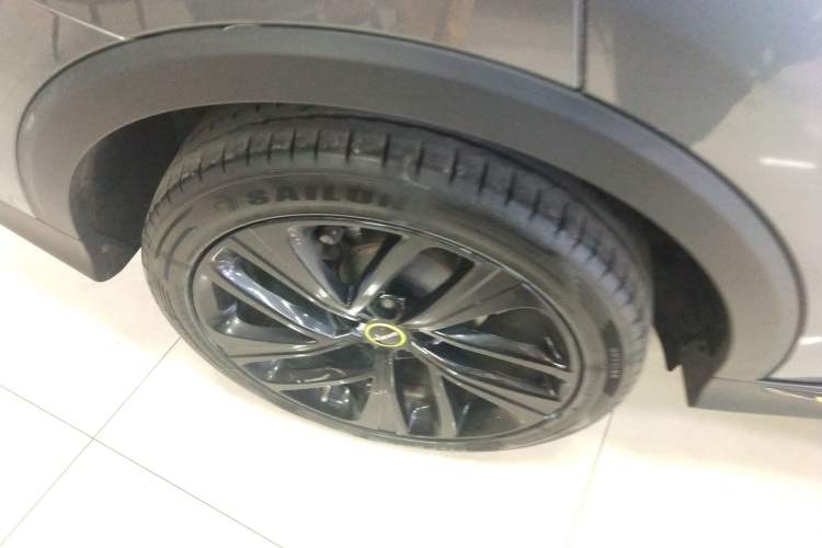 Used Roewe RX5 2020 PLUS 300TGI Automatic Ali National Style Luxury Edition